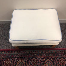Load image into Gallery viewer, Ottoman (16x28x21)
