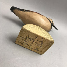 Load image into Gallery viewer, Carved Wood Ruddy Turnstone Bird Decoy by Jim Slack (7.5x8x2.25)
