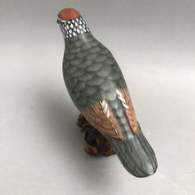 Load image into Gallery viewer, Wooden Quail Bird Decoy (~6x7x3)

