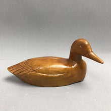 Load image into Gallery viewer, Smooth Varnished Natural Wood Carved Duck Decoy (4x7)
