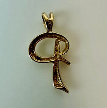 Load image into Gallery viewer, 14K Gold 0.75" P Initial Pendant Charm (0.8g)
