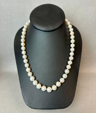 Load image into Gallery viewer, 14K Gold Clasp 18.5" Strand Pearl Necklace (47.7g)
