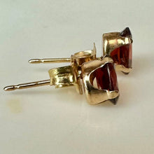 Load image into Gallery viewer, 14K Gold Garnet Stud Earrings (0.6g)
