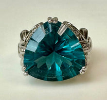 Load image into Gallery viewer, Sterling Trillion Cut Paraiba Topaz Ring sz 6
