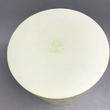 Load image into Gallery viewer, Crabtree &amp; Evelyn Floral Barrel Box (8x8)
