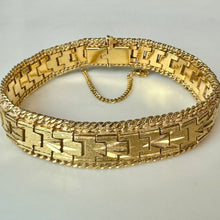 Load image into Gallery viewer, Vintage Gold Plated Etched Pattern Wide Link Bracelet (8.25")
