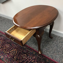 Load image into Gallery viewer, End Table w/ Drawer (24x23x27)
