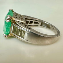 Load image into Gallery viewer, Sterling Green Dyed Quartz White Topaz Ring sz 6 As-Is
