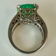 Load image into Gallery viewer, Sterling Green Dyed Quartz White Topaz Ring sz 6 As-Is
