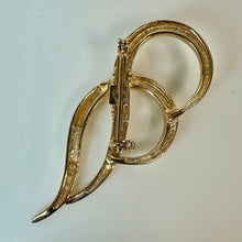 Load image into Gallery viewer, Vintage Piscitelli Goldtone Modernist Angel Wings Brooch Pin (2.5")
