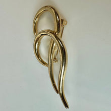 Load image into Gallery viewer, Vintage Piscitelli Goldtone Modernist Angel Wings Brooch Pin (2.5")
