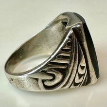 Load image into Gallery viewer, Vintage Sterling Carved Hematite Centurion Intaglio Ring sz 9
