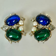 Load image into Gallery viewer, Vintage Karu Arke Blue Green Jelly Cabochon Rhinestone Faux Pearl Clip Earrings (1.25")
