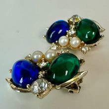 Load image into Gallery viewer, Vintage Karu Arke Blue Green Jelly Cabochon Rhinestone Faux Pearl Clip Earrings (1.25")
