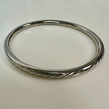 Load image into Gallery viewer, Milor Stainless Steel Etched Rounded Bangle Bracelet (8.5" Circumference)

