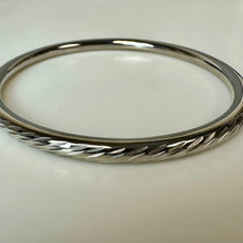 Load image into Gallery viewer, Milor Stainless Steel Etched Rounded Bangle Bracelet (8.5" Circumference)
