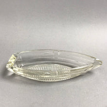 Load image into Gallery viewer, Clear Glass Sailboat Ashtray (1x6x2.75)
