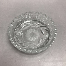 Load image into Gallery viewer, Antique American Brilliant Period Cut Crystal Low Bowl (1.5"x5")
