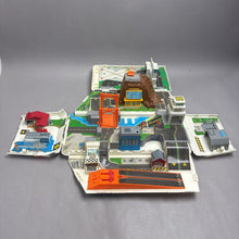 Load image into Gallery viewer, Micro Machines Super City Van (7x16x8)
