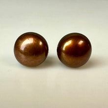 Load image into Gallery viewer, Brown Freshwater Pearl Stud Earrings
