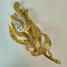 Load image into Gallery viewer, Vintage Brushed Goldtone Clear Rhinestone Flower Brooch Pin (3.25")
