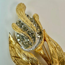 Load image into Gallery viewer, Vintage Brushed Goldtone Clear Rhinestone Flower Brooch Pin (3.25")
