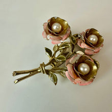 Load image into Gallery viewer, Vintage Goldtone Enamel Faux Pearl Floral Brooch Pin (2.5")
