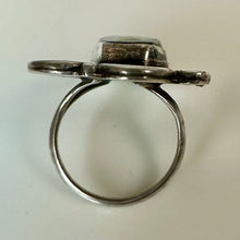 Load image into Gallery viewer, Vintage Sterling Variscite Ring sz 7
