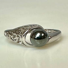 Load image into Gallery viewer, Sterling Filigree Hematite Ring sz 7
