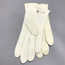 Load image into Gallery viewer, Antique Ladies White Leather Gloves
