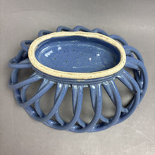 Load image into Gallery viewer, Vintage Blue Ceramic Woven Lattice Oval Fruit Bowl (4x9.5x7)
