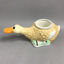 Load image into Gallery viewer, Duck Planter (3.5x10.5x5.5)
