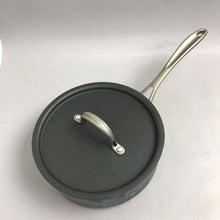 Load image into Gallery viewer, Calphalalon 2 1/2 QT 8782 1/2 Pan with Lid 308

