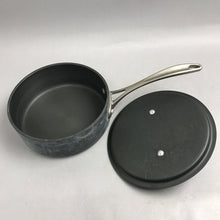 Load image into Gallery viewer, Calphalalon 2 1/2 QT 8782 1/2 Pan with Lid 308
