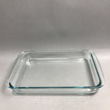 Load image into Gallery viewer, Vintage Pyrex 233-N Clear Glass Baking Casserole Dish 13 X 9 X 2
