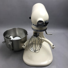 Load image into Gallery viewer, Vintage KitchenAid K5SS Stand Mixer Cream 300W 10 Speeds w/ Bowl Whisk Beater

