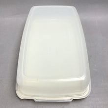 Load image into Gallery viewer, Vintage Rubbermaid Servin Saver #7 Sheer 17 Cup Container With Almond Lid
