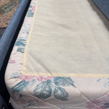 Load image into Gallery viewer, Twin Mattress / Box Spring

