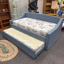 Load image into Gallery viewer, South Shore Trundle Bed NO Mattresses (35x84x43)
