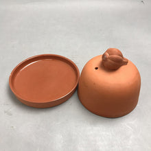 Load image into Gallery viewer, Vintage Terra Cotta Garlic Keeper Roaster With Glazed Base (6x5)
