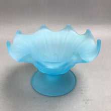 Load image into Gallery viewer, Vintage Westmoreland Blue Satin Glass Pedestal Candy Dish (6x4)
