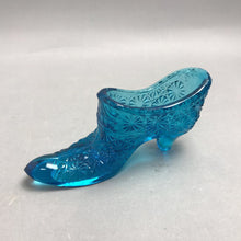 Load image into Gallery viewer, Vintage Colonial Blue Fenton Glass Slipper Daisy Button Pattern (5.5x3)
