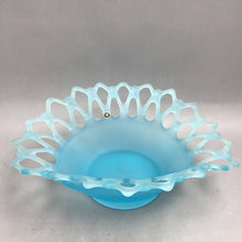 Load image into Gallery viewer, Vintage Westmoreland Satin Blue Lattice Doric Centerpiece Bowl (12x10x4)
