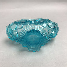 Load image into Gallery viewer, Vintage Italian Blue Art Glass Basket (5x6)
