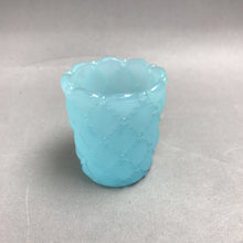 Load image into Gallery viewer, Vintage Fenton Jacqueline Powder Blue Vase Diamond Quilt Pattern (2.5x2)
