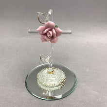 Load image into Gallery viewer, Art Glass Cross with Rose (4")
