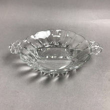 Load image into Gallery viewer, Crystal Divided Dish with Handles (2x8x6)
