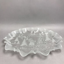 Load image into Gallery viewer, Mikasa Crystal "Christmas Story" Oval Serving Platter (12x17)

