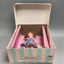 Load image into Gallery viewer, Madame Alexander Doll #34760 - Prestty In Pink &amp; Blue (8")
