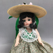 Load image into Gallery viewer, Danbury Mint &amp; Madame Alexander Scarlett O'Hara Porcelain Doll (9")
